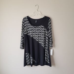 NEW ladies quality  top.